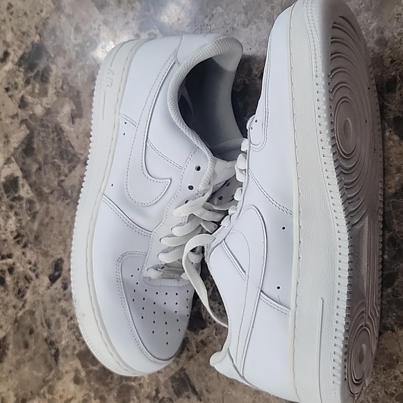 Nike Air Force 1 LE (GS) Triple White Men's 8.5 - Picture 5 of 8